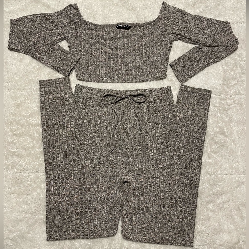 🩶NWOT SHEIN Rib-Knit Off The Shoulder Long Sleeve Crop Top & Tie Front Leggings